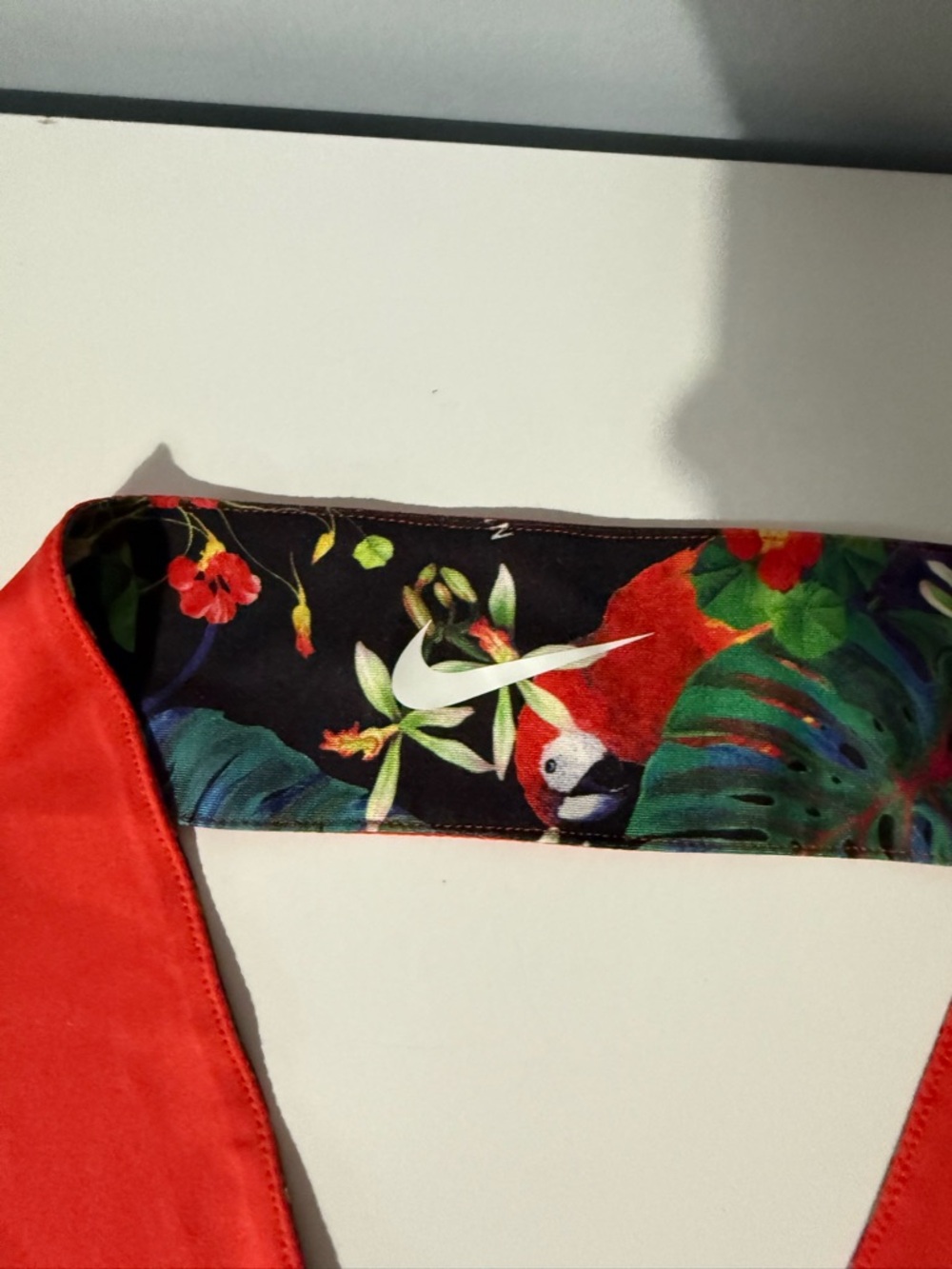 Nike Black & Red Tropical Parrot Head Band - Picture 2 of 3
